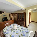 Dos Oleiros Apartment
