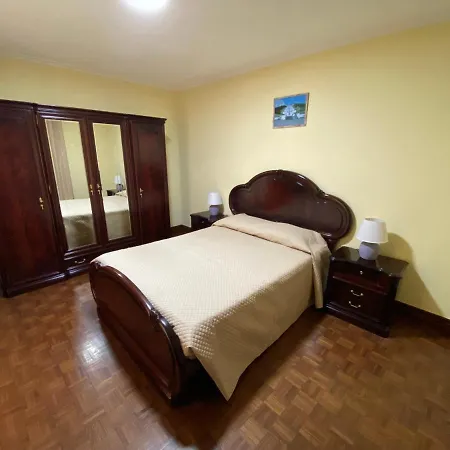 Dos Oleiros Apartment